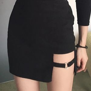 [NWOT] o ring mini skirt